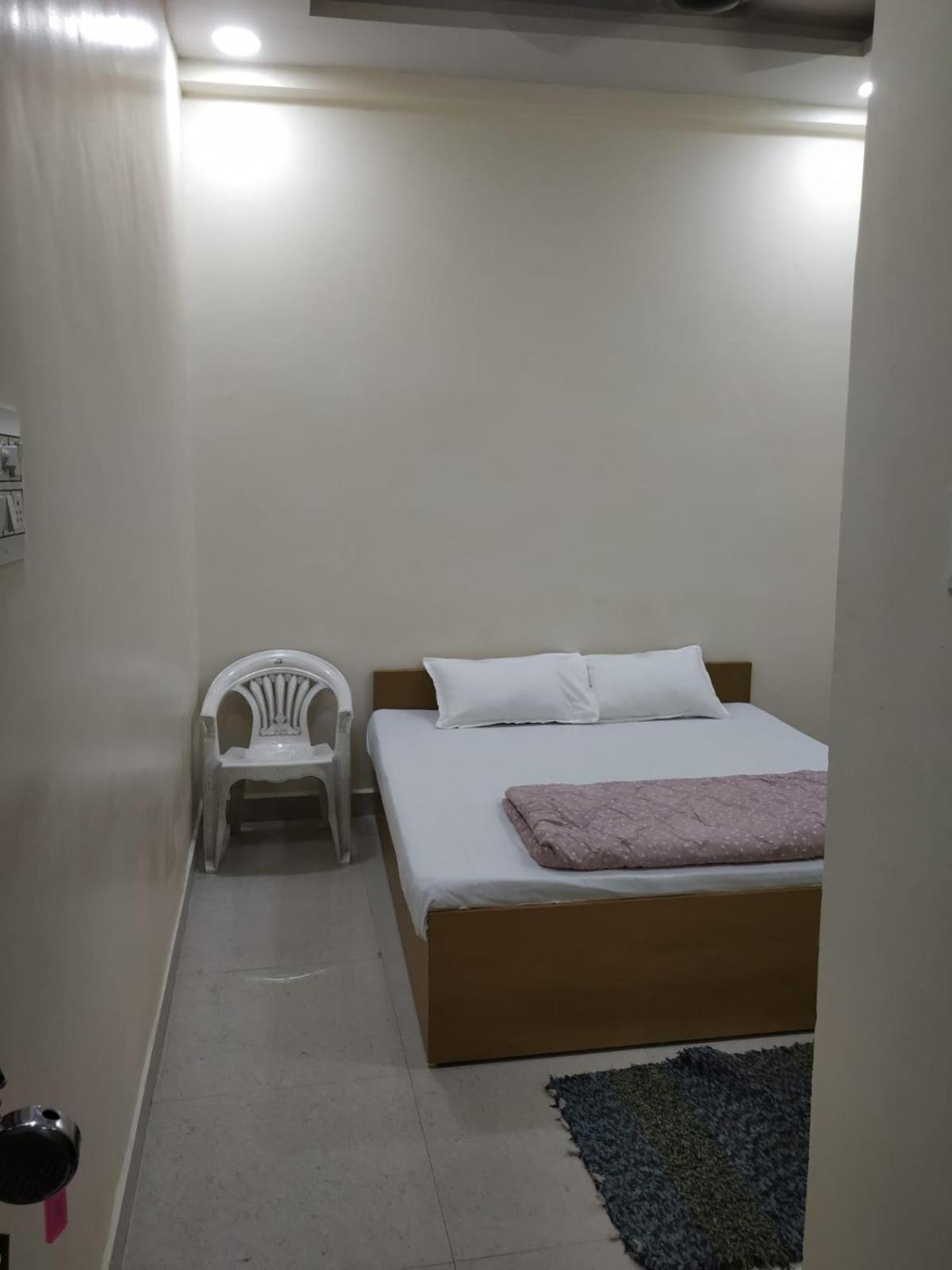 Shree Gajlaxmi Hotel Walking Distance From Mahakaleswar Ujjain Exterior photo