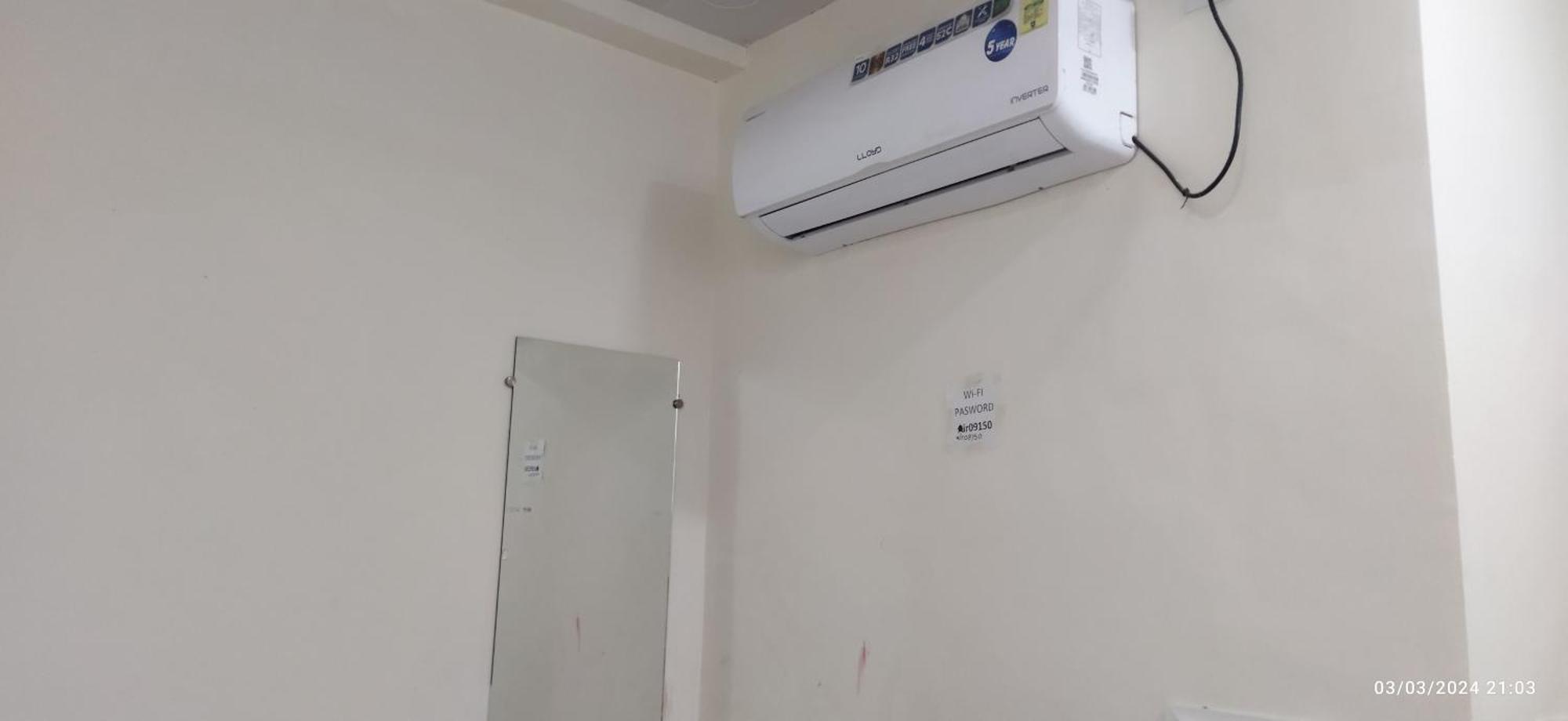 Shree Gajlaxmi Hotel Walking Distance From Mahakaleswar Ujjain Exterior photo